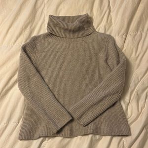 100% cashmere Banana Republic tan turtleneck sweater
